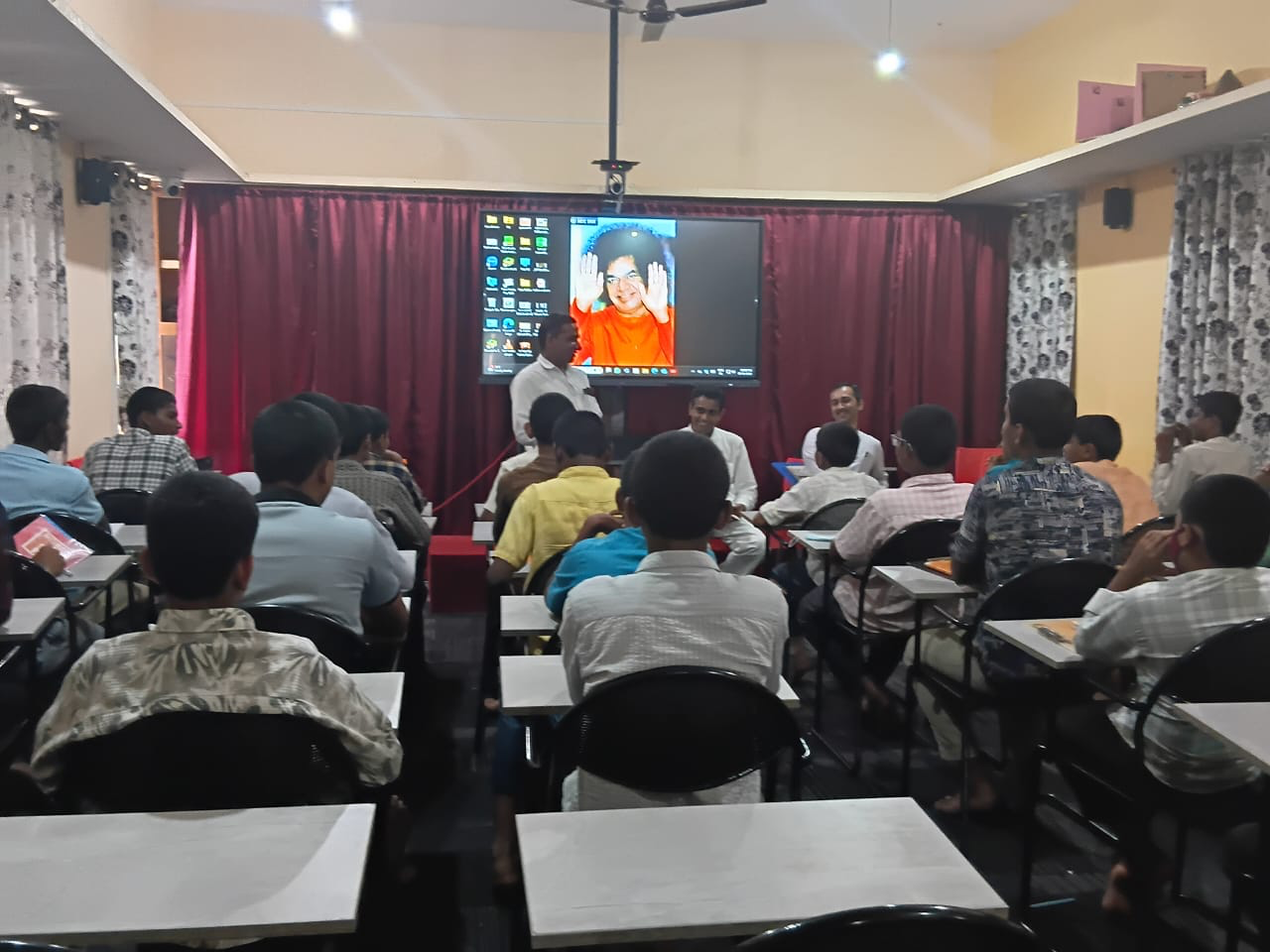 Interaction with students of Sathya Sai Vidya Kendra