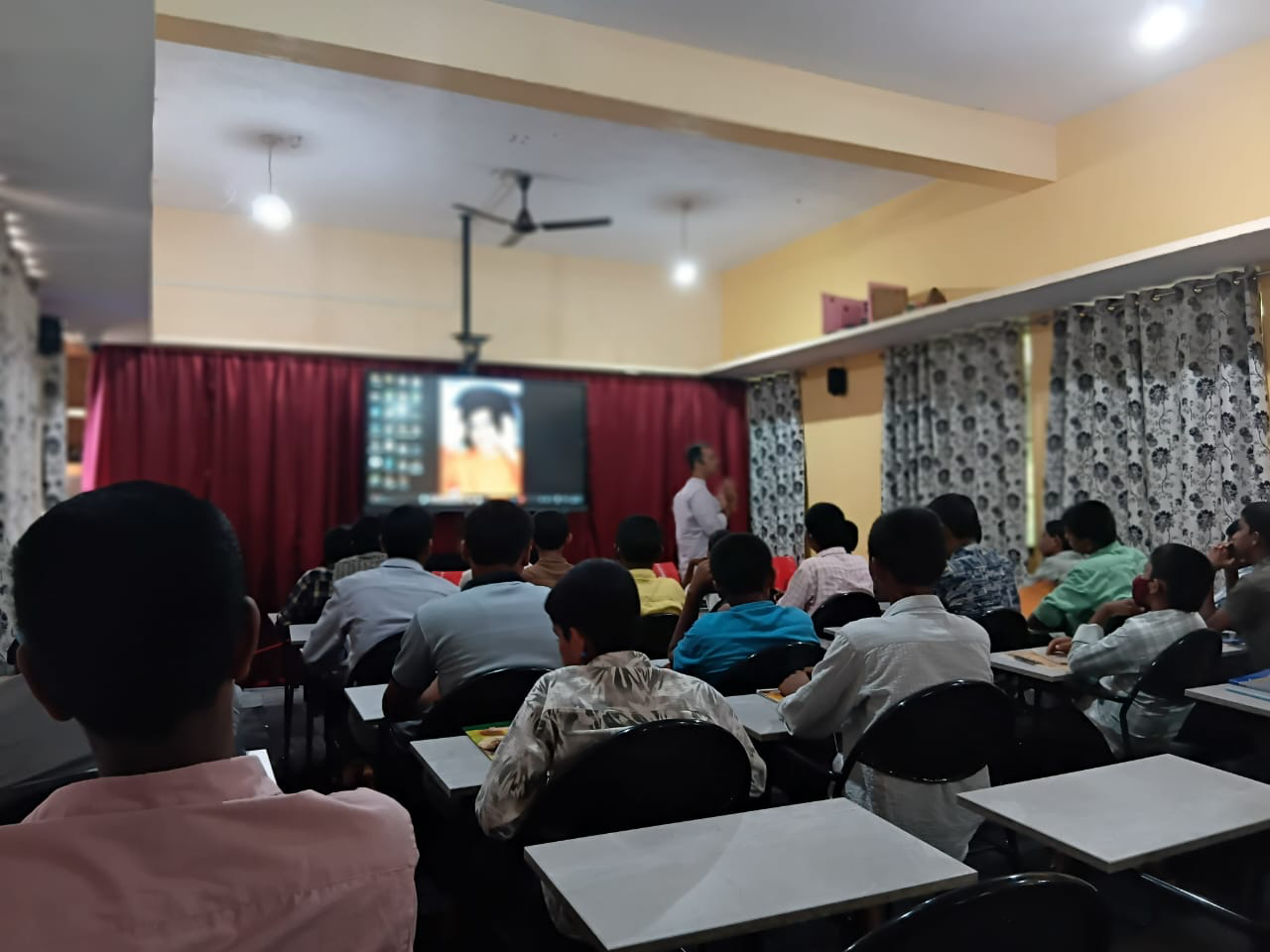 Adarsha addressing students at Sathya Sai Vidya Kendra